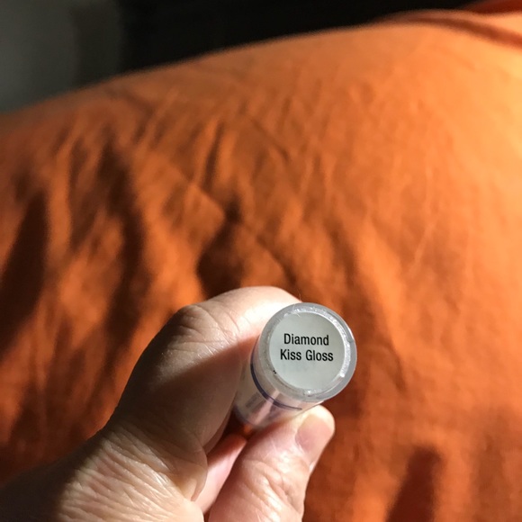 SeneGence LipSense Diamond Kiss Gloss - Picture 3 of 5